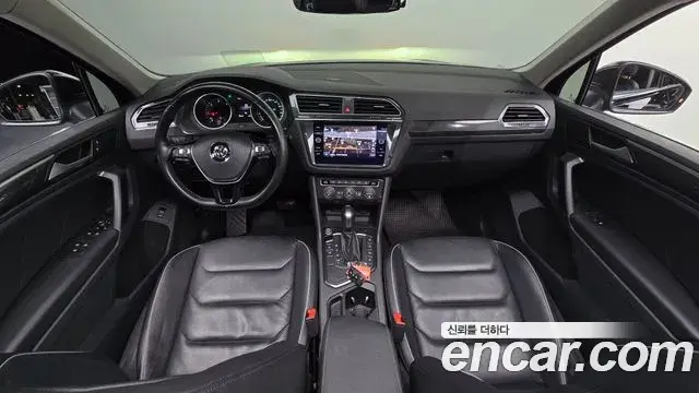 Volkswagen Tiguan 2019 — Фото 7/20
