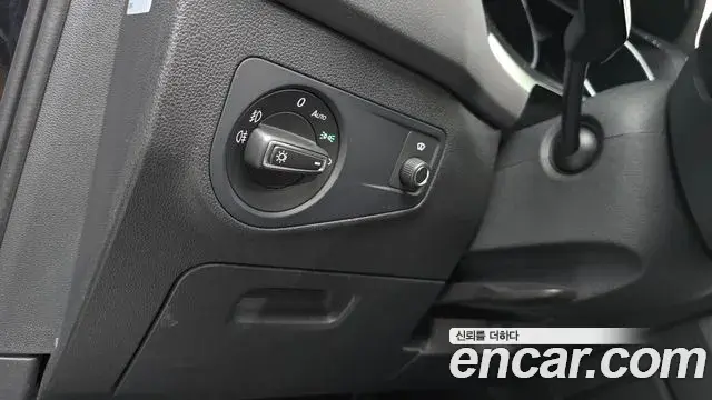 Volkswagen Tiguan 2019 — Şəkil 11/34