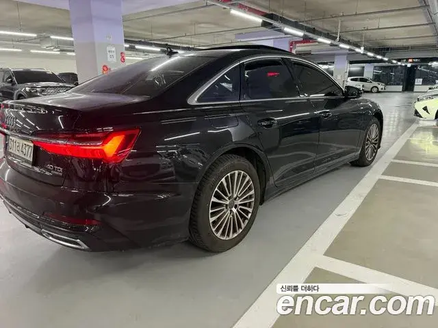 Audi A6 2021 — Фото 1/17