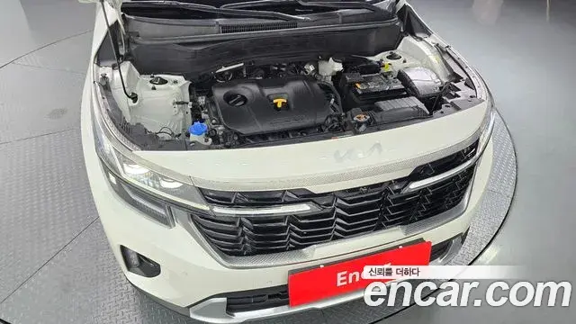 Kia Seltos 2023 — Şəkil 2/20