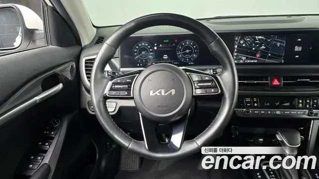 Kia Seltos 2023 — Şəkil 12/20