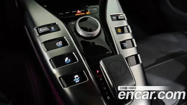 Mercedes-Benz AMG GT 2020 — Фото 9/20