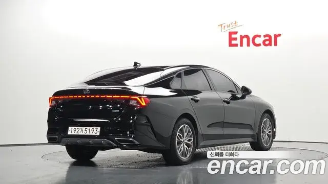 Kia K5 2020 — Şəkil 19/30