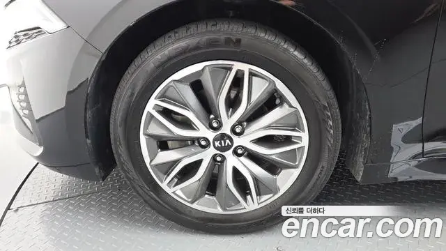 Kia K5 2020 — Şəkil 20/30