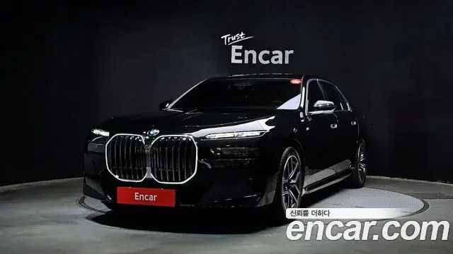 BMW 7 Series 2025 — ფოტო 19/20