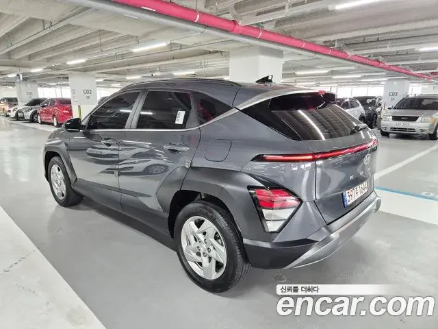 Hyundai Kona 2023 — Фото 6/20