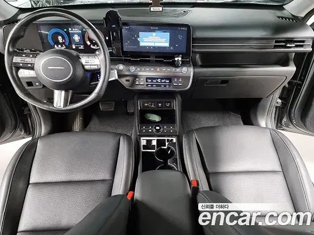 Hyundai Kona 2023 — Фото 13/20