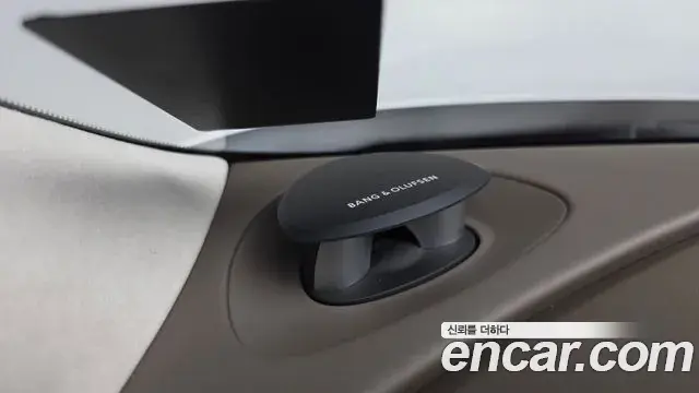 Genesis G90 2024 — Şəkil 37/46