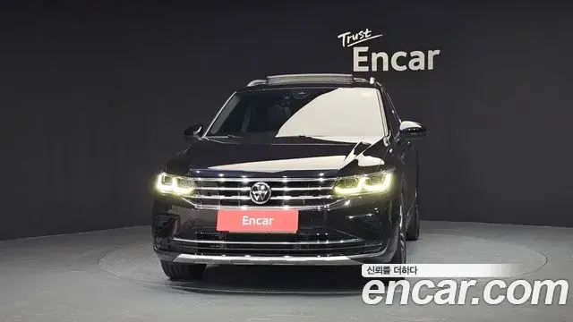 Volkswagen Tiguan 2021 — Şəkil 21/32