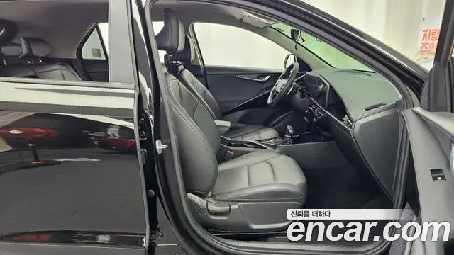Kia Niro 2022 — Photo 18/30