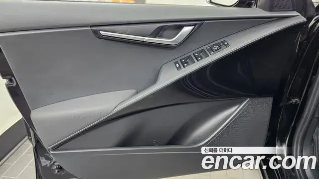 Kia Niro 2022 — Photo 23/30