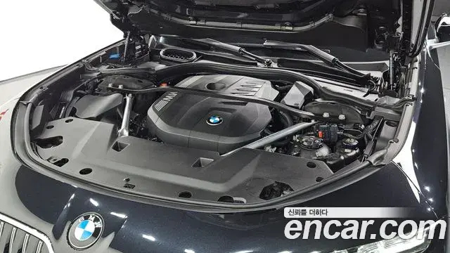 BMW 7 Series 2022 — ფოტო 31/34