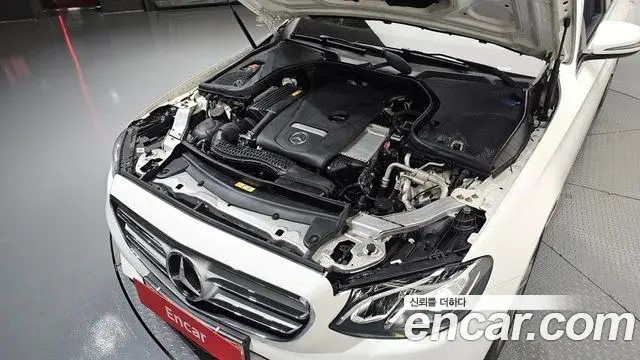 Mercedes-Benz E-Class 2019 — Фото 6/20