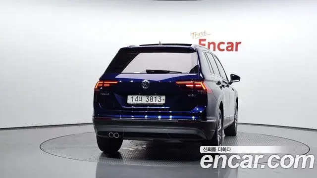 Volkswagen Tiguan 2018 — Фото 4/20