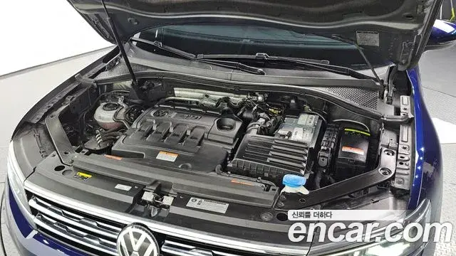 Volkswagen Tiguan 2018 — Фото 6/20
