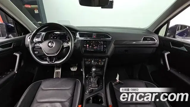 Volkswagen Tiguan 2018 — Фото 7/20
