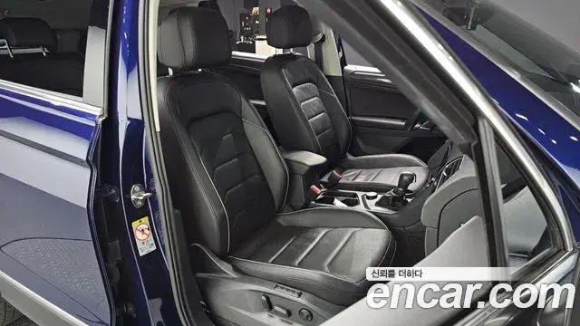 Volkswagen Tiguan 2018 — Фото 10/20
