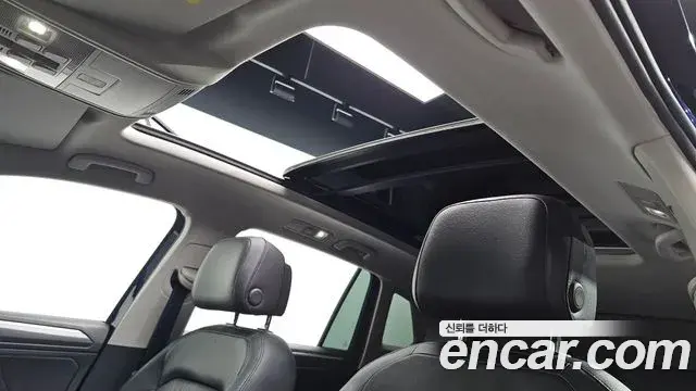 Volkswagen Tiguan 2018 — Photo 27/34