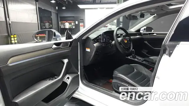 Volkswagen Arteon 2019 — ფოტო 2/20