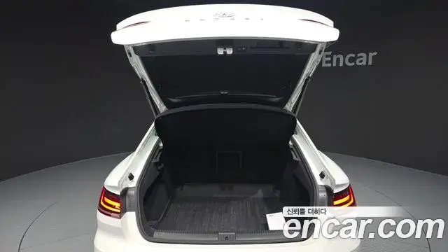 Volkswagen Arteon 2019 — ფოტო 9/20