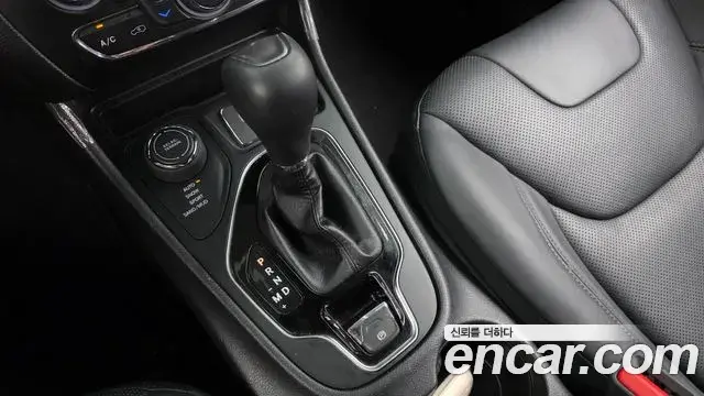 Jeep Cherokee 2020 — Photo 20/20