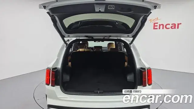 Kia Sorento 2023 — Фото 20/20