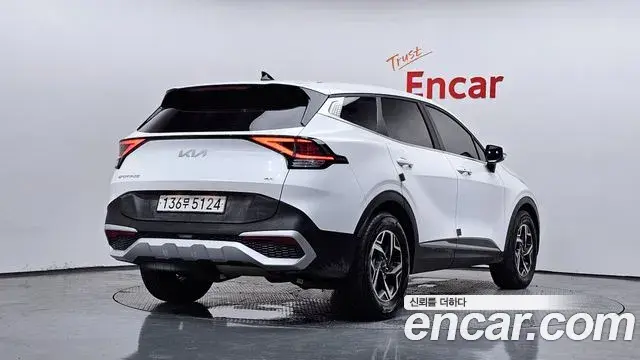 Kia Sportage 2024 — Фото 2/20