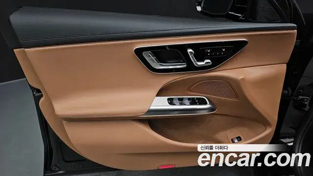 Mercedes-Benz E-Class 2025 — ფოტო 24/34