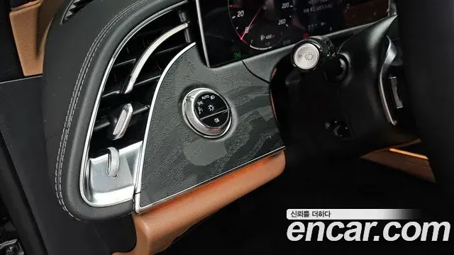 Mercedes-Benz E-Class 2025 — ფოტო 34/34