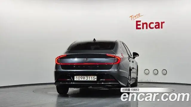Hyundai Sonata Hybrid 2022 — Şəkil 5/36