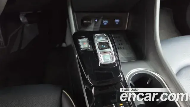 Hyundai Sonata Hybrid 2022 — Şəkil 31/36