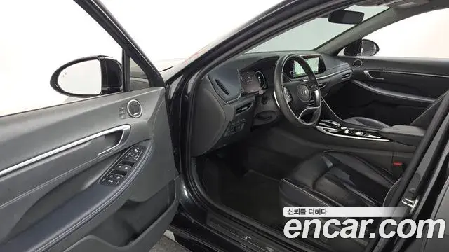 Hyundai Sonata Hybrid 2022 — Şəkil 21/36