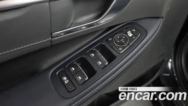Hyundai Sonata Hybrid 2022 — Şəkil 28/36