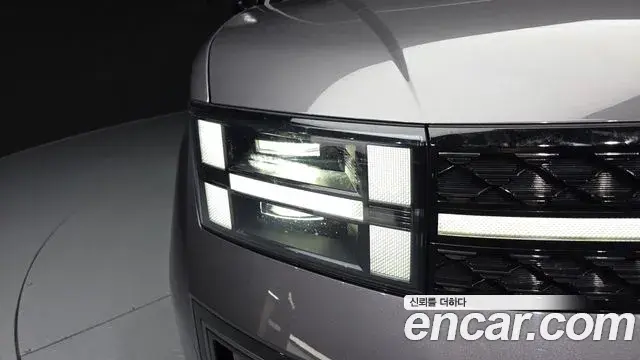 Hyundai Santa Fe 2024 — Photo 9/32
