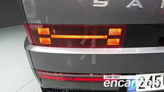 Hyundai Santa Fe 2024 — Photo 12/32