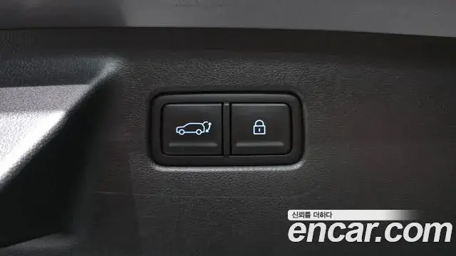 Hyundai Santa Fe 2024 — Photo 14/32