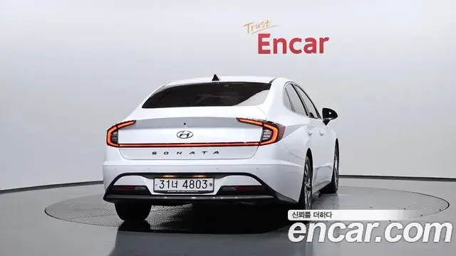 Hyundai Sonata 2019 — Фото 4/20