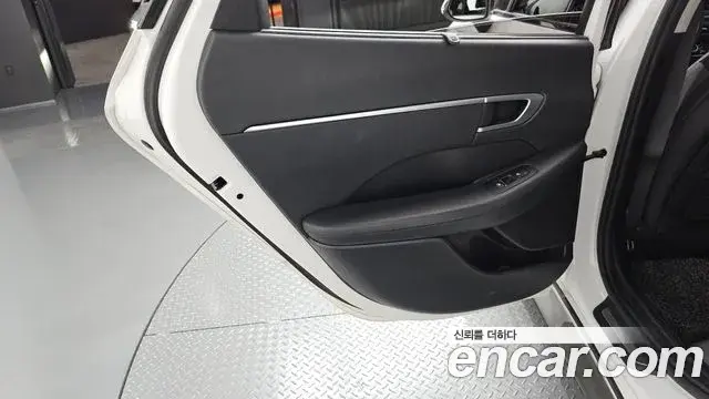 Hyundai Sonata Hybrid 2019 — ფოტო 4/31
