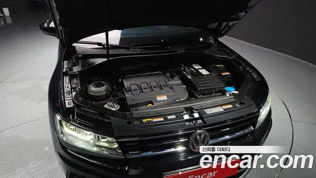 Volkswagen Tiguan 2020 — ფოტო 4/20