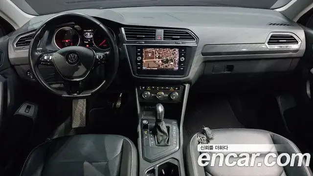 Volkswagen Tiguan 2020 — ფოტო 10/20