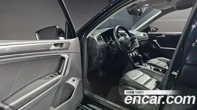 Volkswagen Tiguan 2020 — ფოტო 3/20