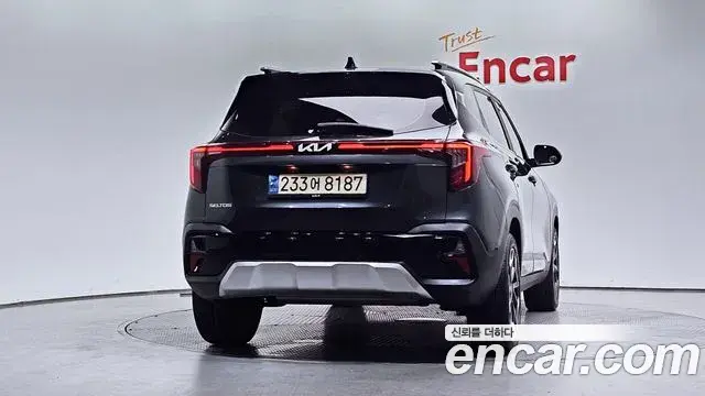 Kia Seltos 2023 — Photo 24/32