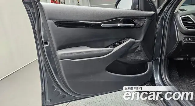 Kia Seltos 2023 — Photo 23/32