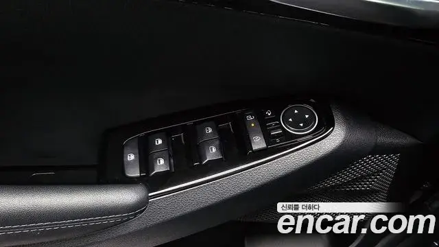 Kia Seltos 2023 — Photo 13/32