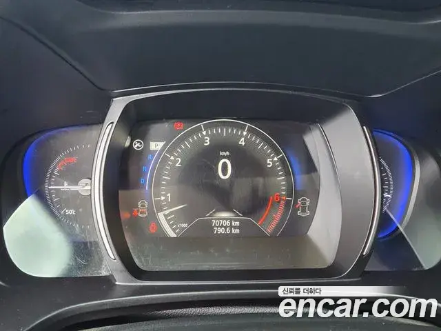 Renault Samsung QM6 2022 — ფოტო 9/20