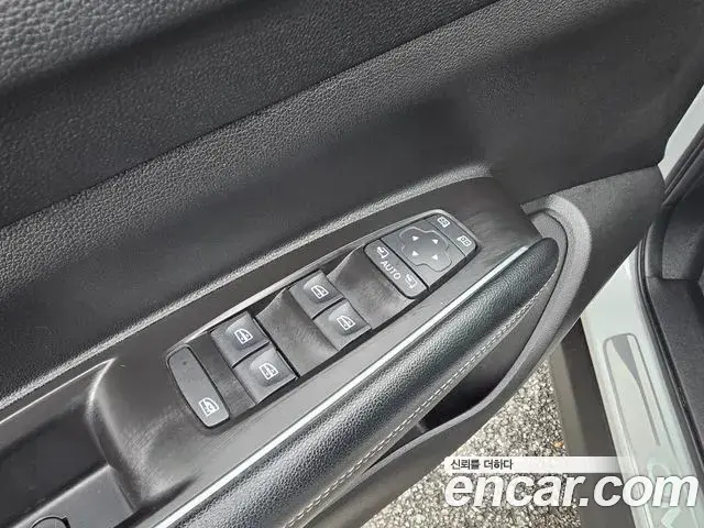 Renault Samsung QM6 2022 — ფოტო 16/20