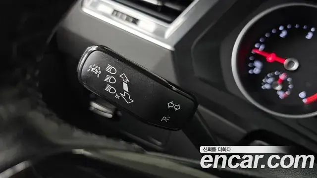 Volkswagen Tiguan 2018 — Photo 17/34