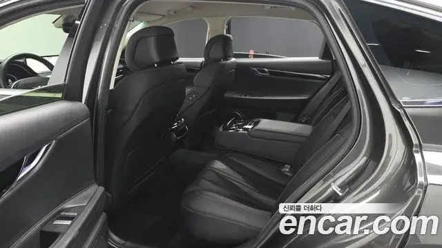 Genesis G80 2022 — Şəkil 28/32