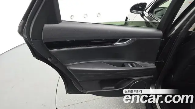 Genesis G80 2022 — Şəkil 21/32