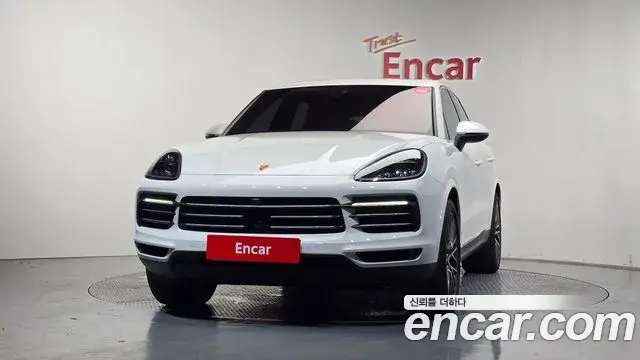 Porsche Cayenne 2021 — ფოტო 33/33